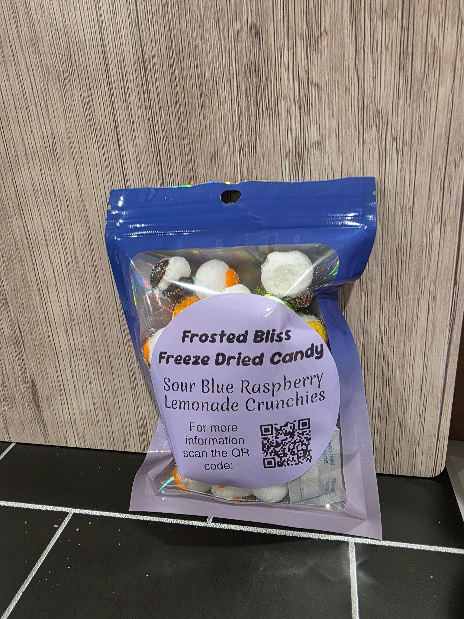 Frosted Bliss Freeze Dried Sour Blue Raspberry Lemonade Crunchies